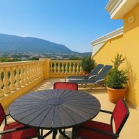 Ático dúplex con impresionantes terrazas y vistas al mar en el corazón de Dénia photo 0