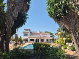 Exclusiva villa en Oliva Nova, Costa Blanca photo 0