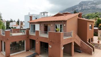 Exclusivo chalet en entorno privilegiado, zona Montgó photo 0