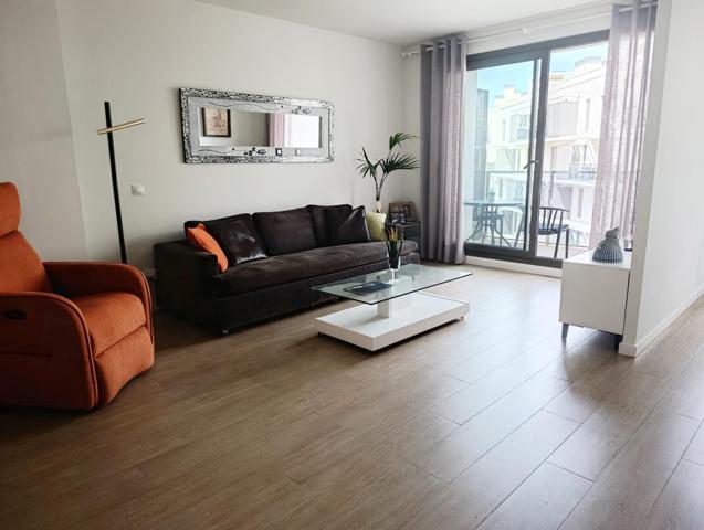 Apartamento moderno en venta en Dénia, junto al puerto y al centro photo 0