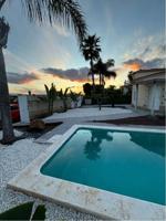 Acogedor chalet en alquiler anual en Las marinas (Km 2,5) photo 0