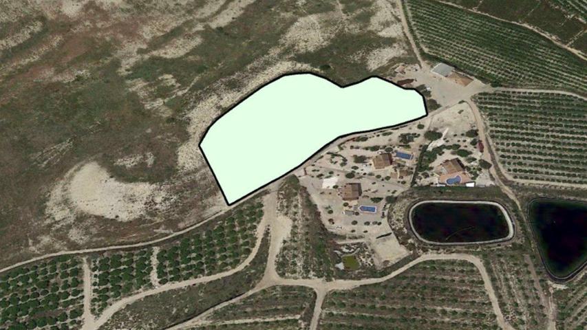 TERRENO CON EDIFICACIÓN EN ORIHUELA photo 0