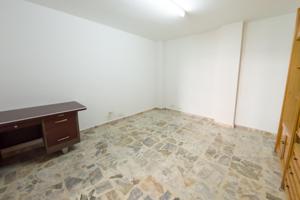 Oportunidad Única: Local Comercial en San Juan de la Peña photo 0