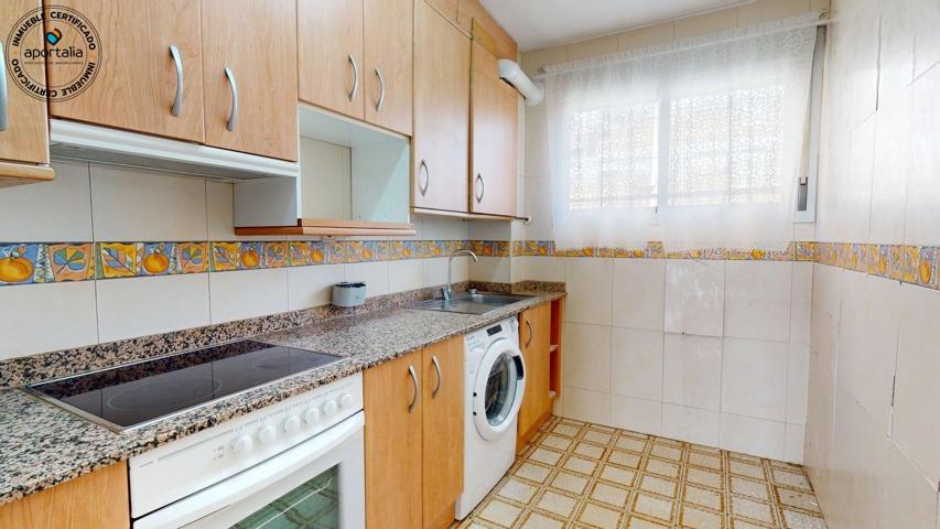 🏡 Piso con Luz, Ubicación y Potencial en el Barrio Jesús – ¡Ideal para Vivir o Invertir! photo 0