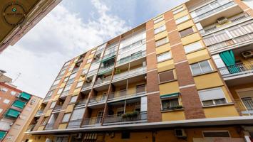 ¡Atención inversores! Piso con inquilinos estables y rentabilidad desde el primer día photo 0