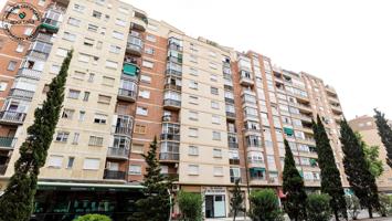Oportunidad en La Jota– Vivienda con terraza junto a Plaza Mozart photo 0