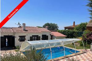 Casa En venta en Calle De Marià Manent, 8, Residencial Begur - Esclanyà, Begur photo 0