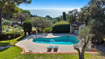 Casa En venta en Cl Violers, 5, Fornells - Aiguablava, Begur photo 0