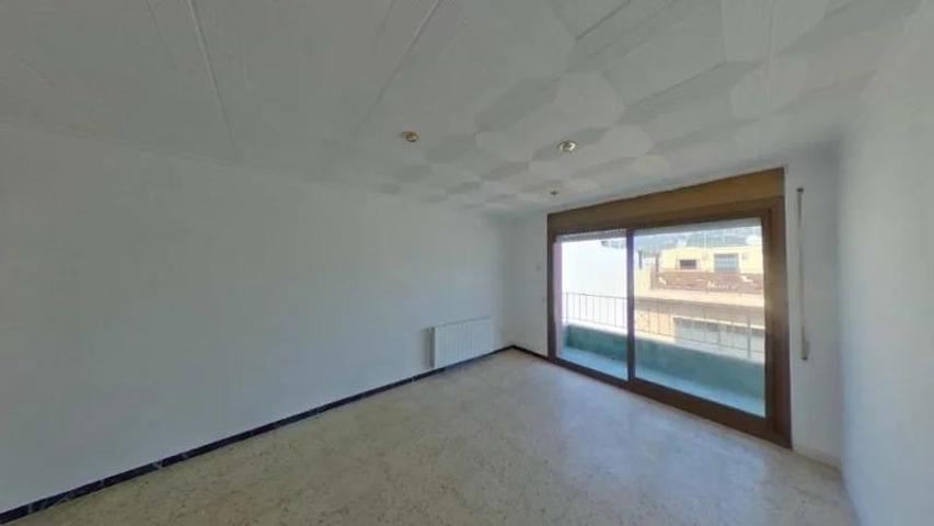 Piso en venta en Calella (Alquilado hasta 09-2029) photo 0