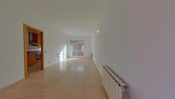 Piso en venta en Viladecans - Especial inversores (Activo alquilado hasta 11-2027) photo 0