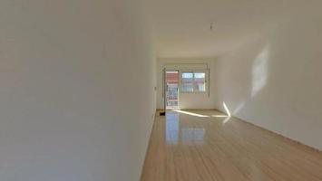 Piso en venta en El Prat De Llobregat (Alquilado hasta 09-2029) photo 0