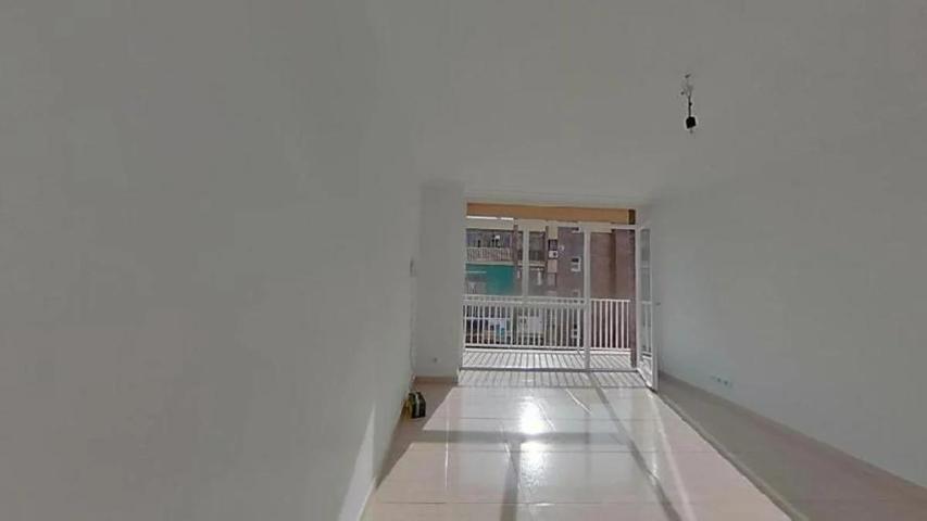 Piso en Viladecans – Especial inversores (Activo alquilado hasta 04-2030) photo 0