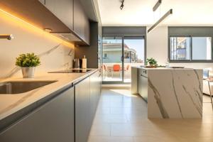 Ático dúplex en venta con terraza soleada en Sitges Zona Oasis photo 0