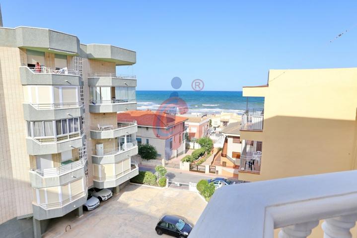 ¡ Fantástico apartamento con preciosas vistas al mar, parking y trastero! photo 0