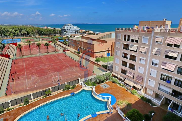 ¡Apartamento con vistas al mar a 100m de la playa! photo 0