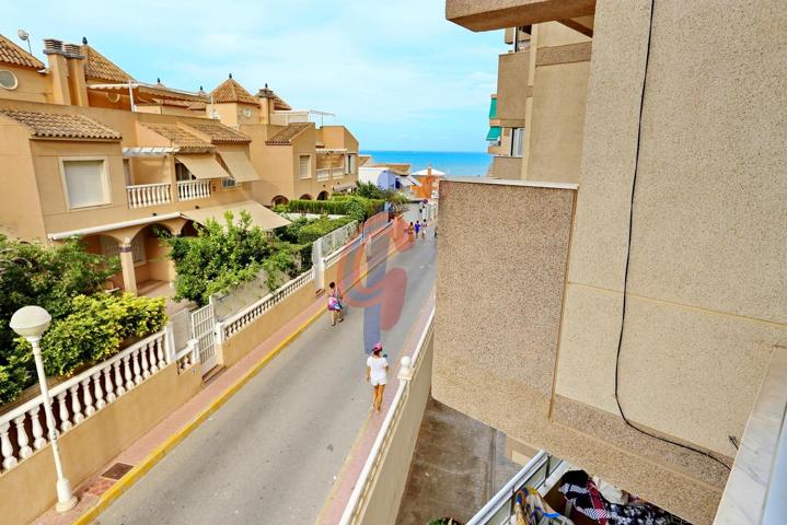 ¡Se vende apartamento con 3 dormitorios en esquina a 150m. de la playa de Guardamar! photo 0