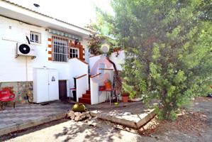 Oportunidad Única de Inversión: Restaurante Totalmente Operativo en La Marina (Costa Blanca) photo 0