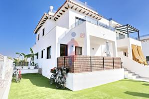 ¡Precioso bungalow en El Pinet (La Marina- Elche) a 400m de la playa! photo 0