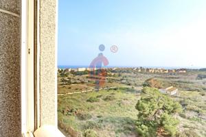 Oportunidad única! Acogedor apartamento de dos dormitorios con vistas al mar photo 0