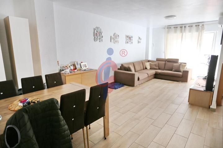 En venta apartamento reformado de tres dormitorios en Guardamar del Segura photo 0