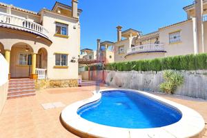 ¡Villa adosada en venta en el Raso, Guardamar del Segura! photo 0