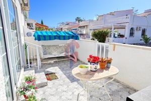Se vende encantador bungalow en planta baja en la urbanización San Luis, Torrevieja photo 0