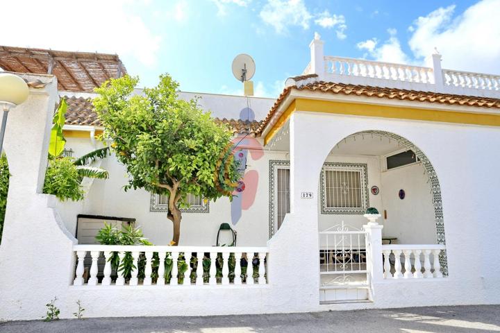 Precioso Adosado en urbanización Edén con Solarium independiente y piscina comunitaria photo 0