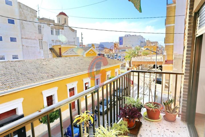 Amplio piso de 135 m² en el corazón de Guardamar del Segura – ¡Ubicación inmejorable! photo 0