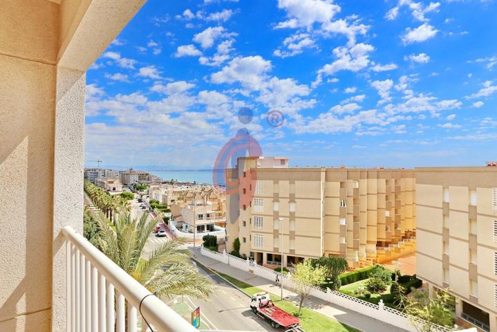 ¡Vivienda de dos dormitorios con vistas al mar en Guardamar del Segura! photo 0