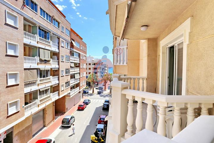 Precioso apartamento con terraza, vistas laterales al mar y garaje photo 0