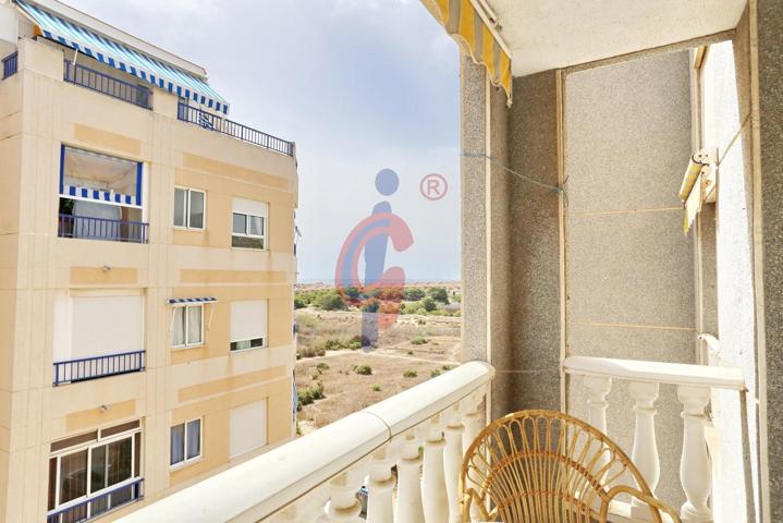 Vivienda de un dormitorio en venta en Guardamar del Segura photo 0