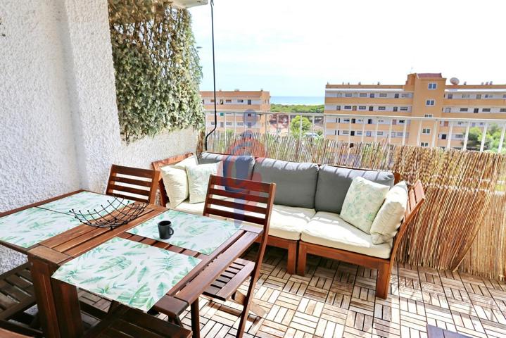 Apartamento reformado con gran terraza y vistas despejadas a la naturaleza, ¡a sólo 500 m de la playa! photo 0