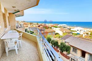 ¡Vivienda de dos dormitorios con vistas frontales en Guardamar del Segura! photo 0
