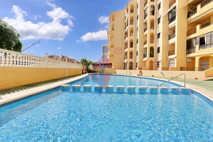 ¡Oportunidad en El Médano – Guardamar del Segura! Amplio apartamento de 3 dormitorios en urbanización con piscina photo 0