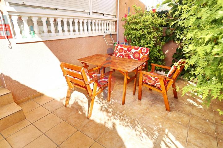 ¡Planta baja en el SUP-7 con orientación sur en venta! photo 0