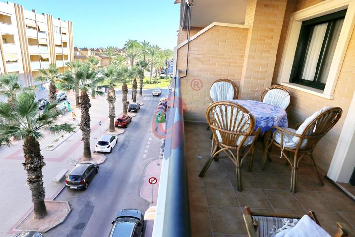 ¡Apartamento de tres dormitorios y dos baños en venta en la Plaza Porticada! photo 0