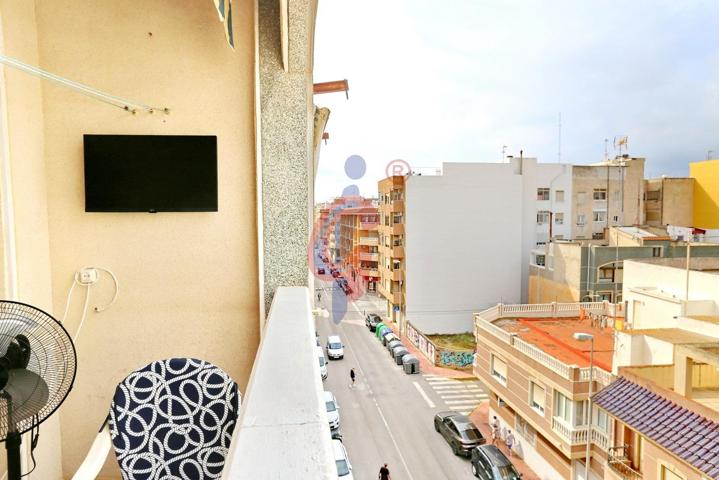 Piso de tres dormitorios en última planta en la Plaza Porticada photo 0