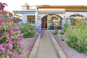 Chalet tipo quad en venta en La Marina, San Fulgencio photo 0