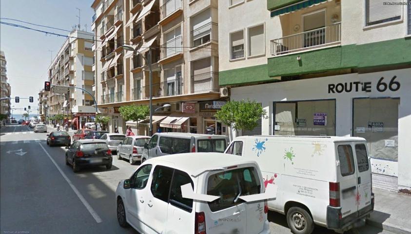 🏙️ Local comercial en venta en pleno corazón de Águilas photo 0
