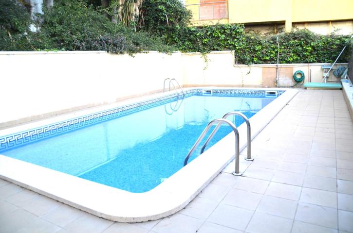 Precioso ático con solárium privado en el centro de Segur de Calafell photo 0