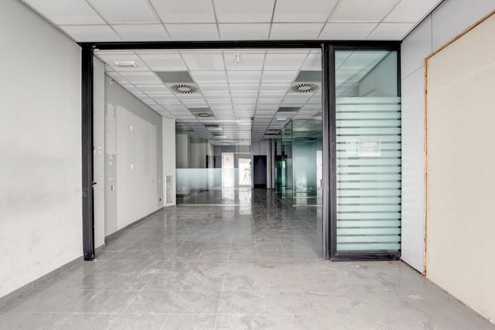 Casa En venta en Núcleo Urbano, La Pobla De Vallbona photo 0