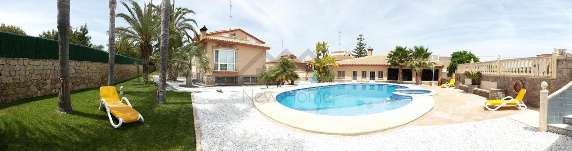 Casa En venta en Benaguasil photo 0