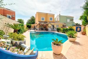 Casa En venta en Rascanya, La Pobla De Vallbona photo 0