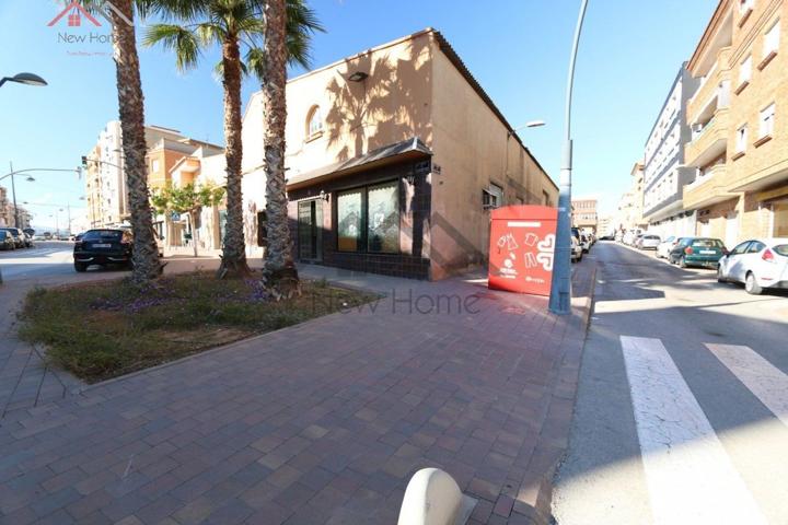 Casa En venta en Calle Sant Roc, Pla Dels Aljubs, La Pobla De Vallbona photo 0