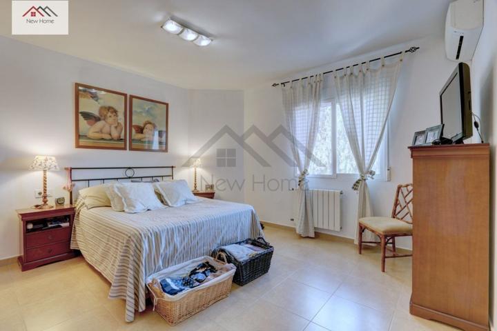 Unifamiliar Pareada En venta en Maravisa, La Pobla De Vallbona photo 0