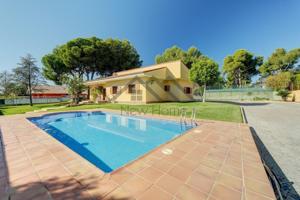 Casa En venta en Rascanya, La Pobla De Vallbona photo 0