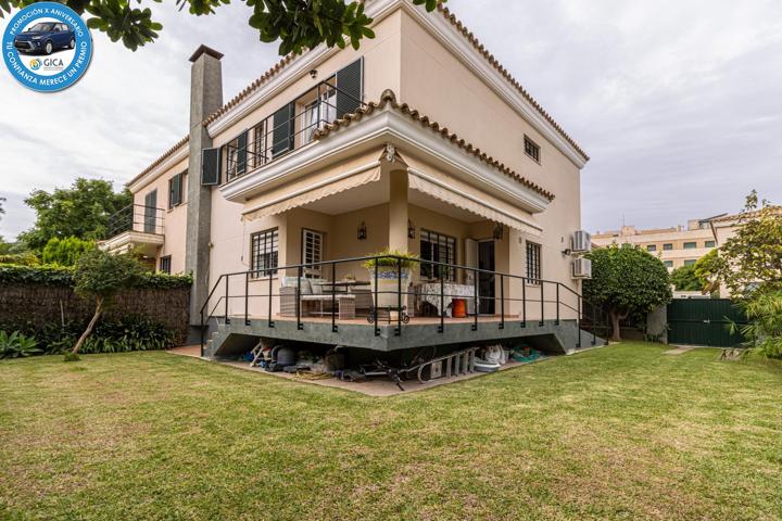 Impresionante casa de 3 plantas con jardín y semisótano en la zona Hipercor photo 0