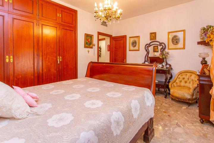 Espaciosa vivienda en pleno centro de Jerez con garaje. photo 0