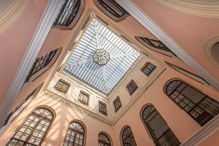 Vivienda dúplex en palacio rehabilitado en el centro de Jerez photo 0