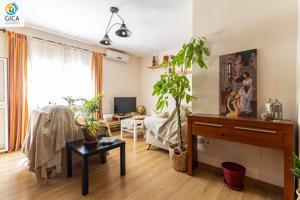 Vivienda reformada con terraza y lista para entrar a vivir, junto a Avenida de la Paz photo 0